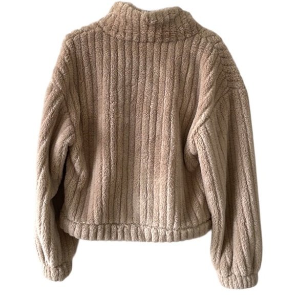 New Crop Plush Fleece Button Up Jacket - Picture 4 of 6